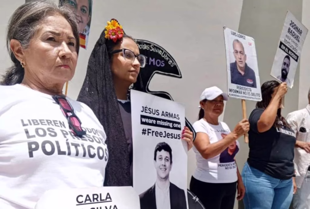 "Protesta en Caracas contra el régimen de Maduro por la detención de presos políticos en Venezuela"